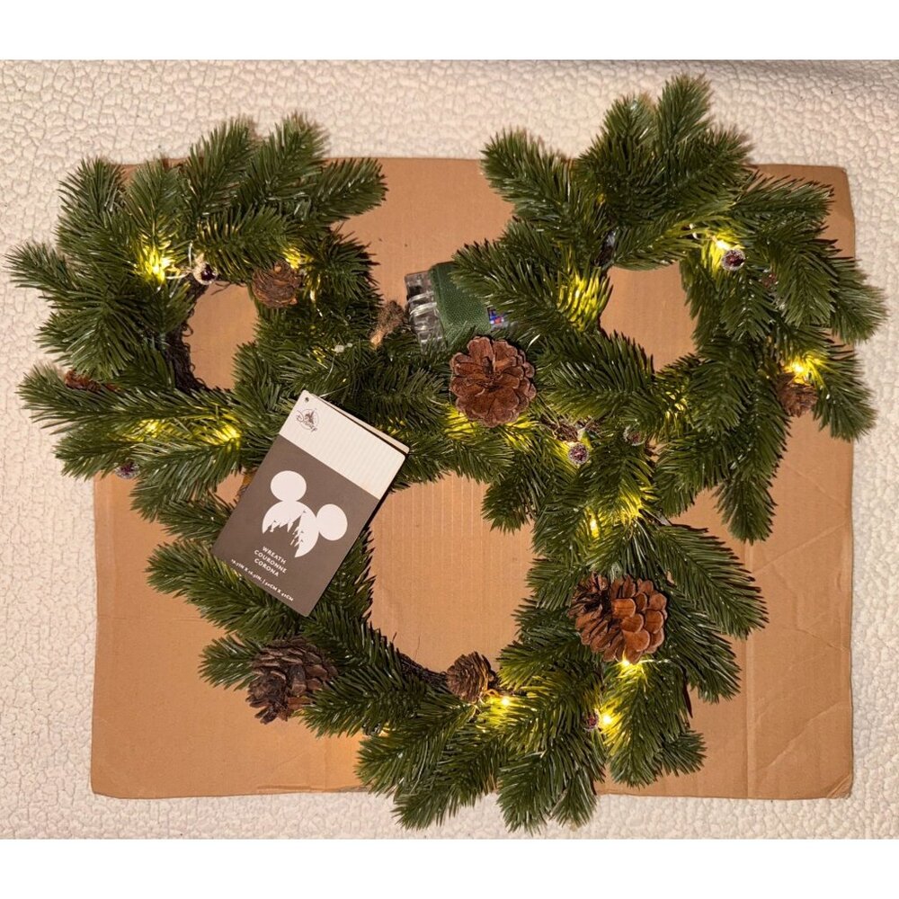 Mickey Mouse Icon Light-Up Holiday Wreath - Picture 4 of 8